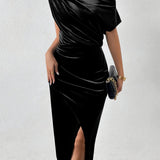 Marilyn - Timeless Velvet Relaxed Midi Dress
