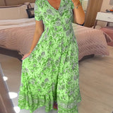 Ellie - Elegant Floral V-Neck Pleated Hem Dress