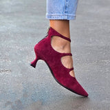 Eliza | Decollete With Straps And Low Heel
