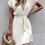 Josephine - Chic V-Neck Boho Dress with Flattering Waist Tie