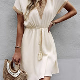 Josephine - Chic V-Neck Boho Dress with Flattering Waist Tie