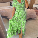 Ellie - Elegant Floral V-Neck Pleated Hem Dress