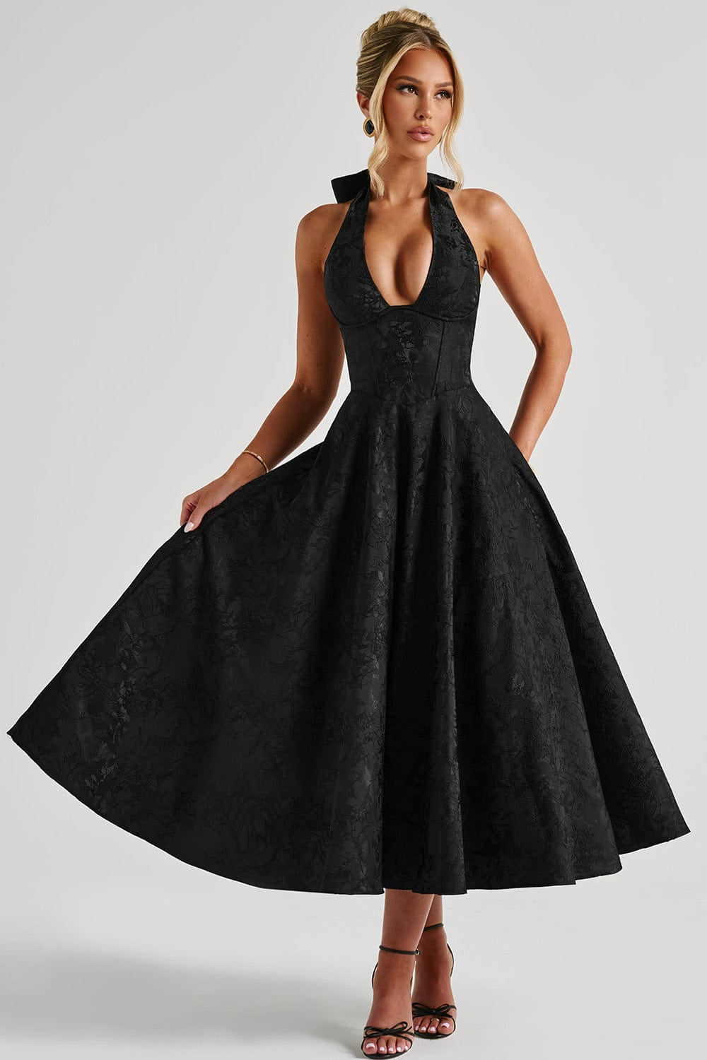 Renata - Jacquard Lace-Up Waist Maxi