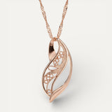Elegant and Harmonious Gold Necklace
