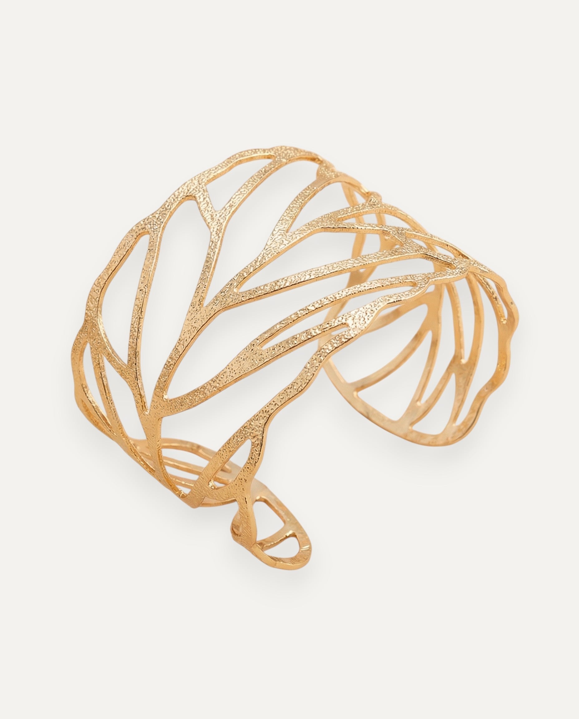Vintage Leaf Pattern Bangle